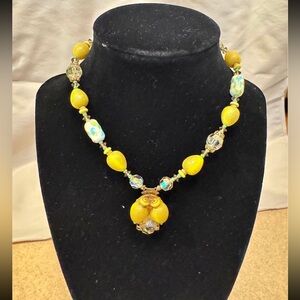 Vintage Art Deco Lucite Necklace